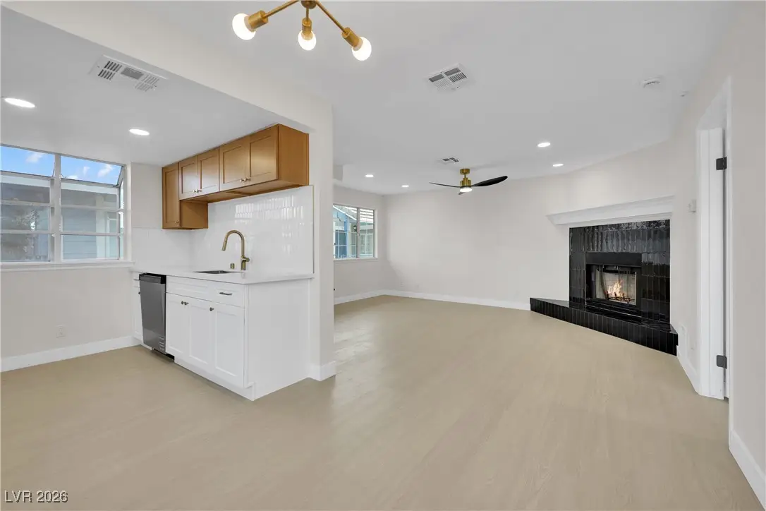 5841 Medallion Drive #102, Las Vegas, NV 89122 - #1