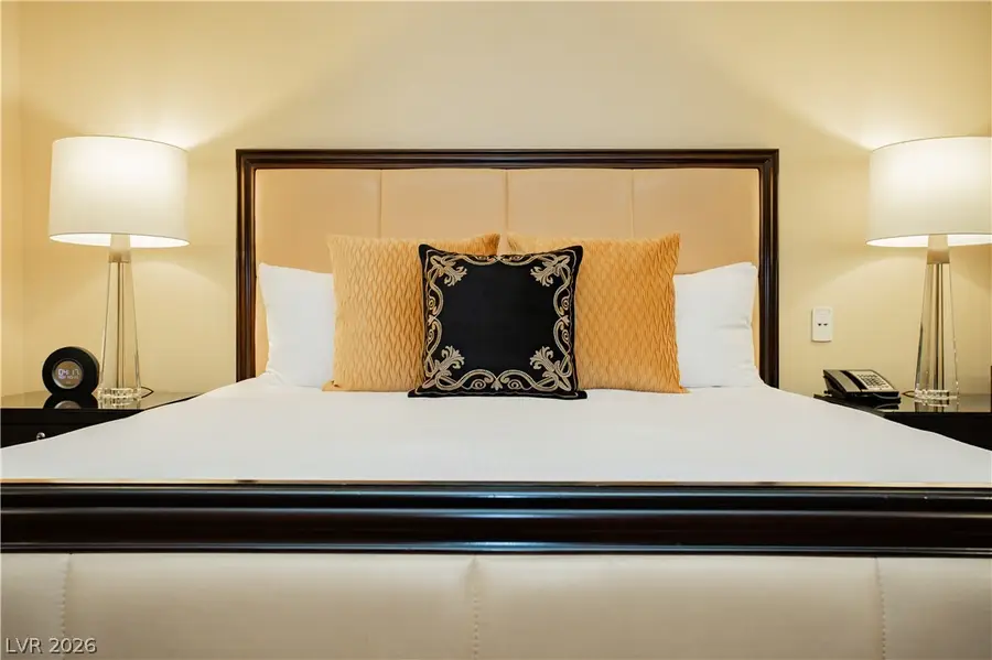 2000 Fashion Show Drive #3000, Las Vegas, NV 89109 - Image #3