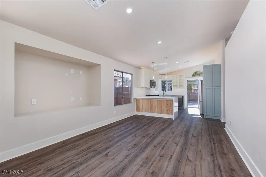7141 Desert Clover Court, Las Vegas, NV 89129 - Image #3