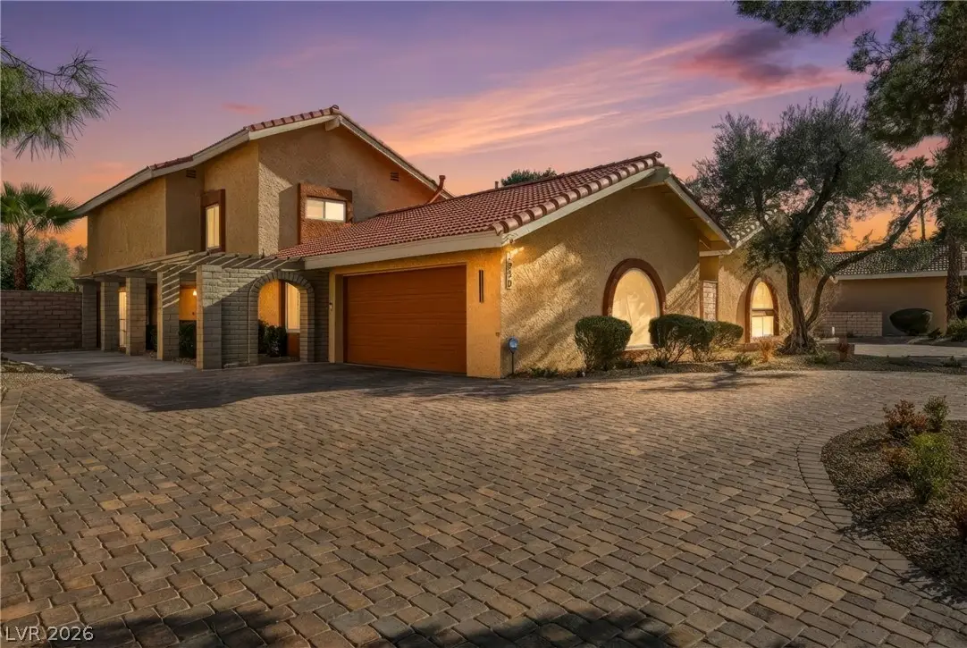 2930 Bel Air Drive, Las Vegas, NV 89109 - #1