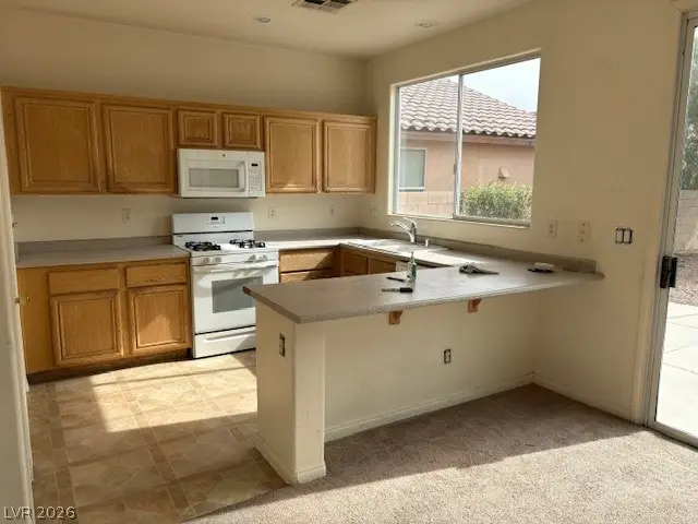 7907 Teal Harbor Avenue, Las Vegas, NV 89117 - #3