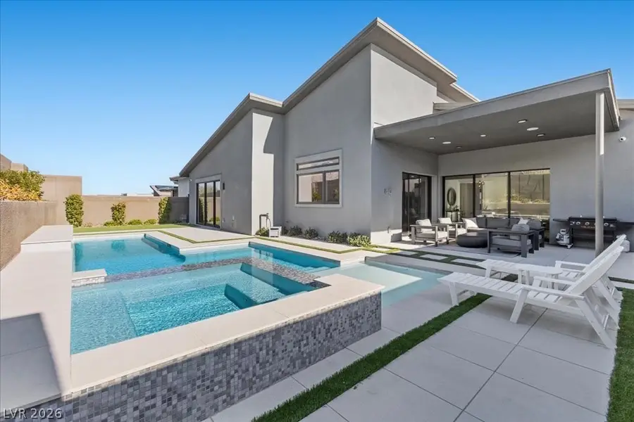 413 Highview Ridge Avenue, Las Vegas, NV 89138 - #3