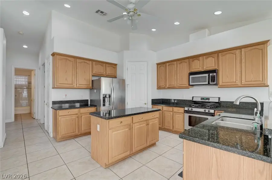 531 N Milan Street, Henderson, NV 89015 - #3