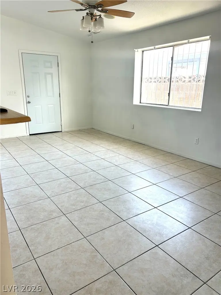 4533 Ross Avenue, Las Vegas, NV 89110 - #3