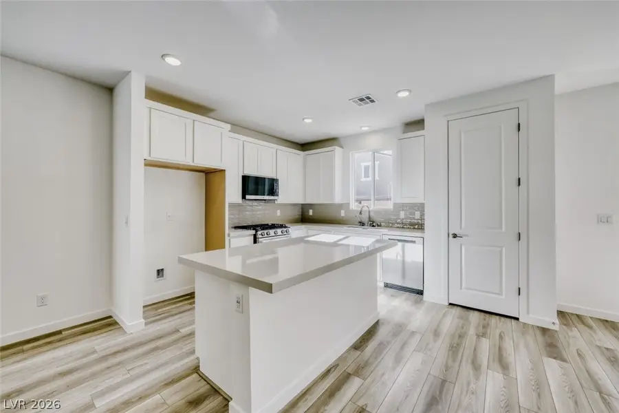 8479 Balfour Meadows Avenue, Las Vegas, NV 89113 - #3