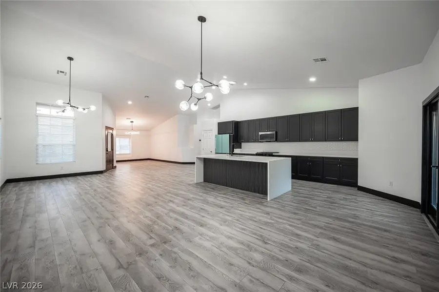 8020 Divernon Avenue, Las Vegas, NV 89149 - #2