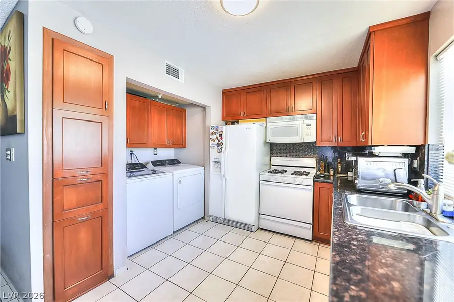 1500 Hialeah Drive #C, Las Vegas, NV 89119 - #3