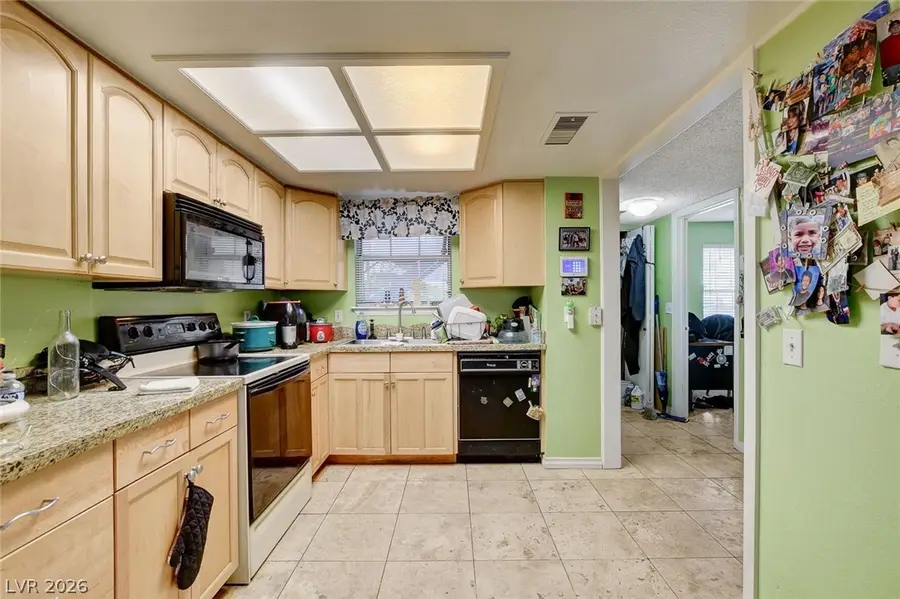 3823 S Maryland Parkway #P1, Las Vegas, NV 89119 - #2