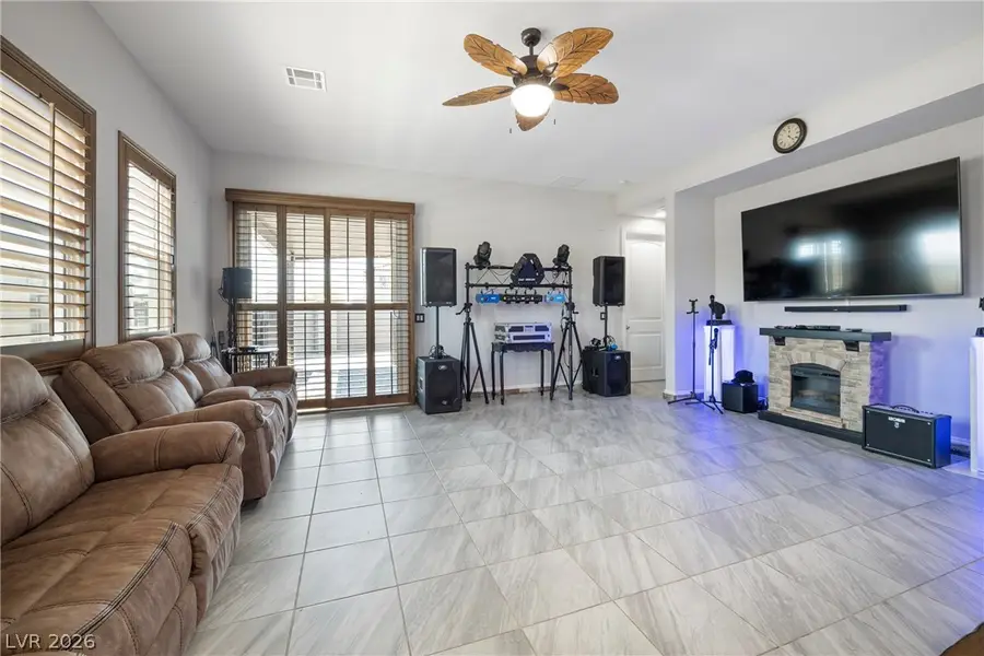 1941 W Pondering Avenue, North Las Vegas, NV 89031 - #3