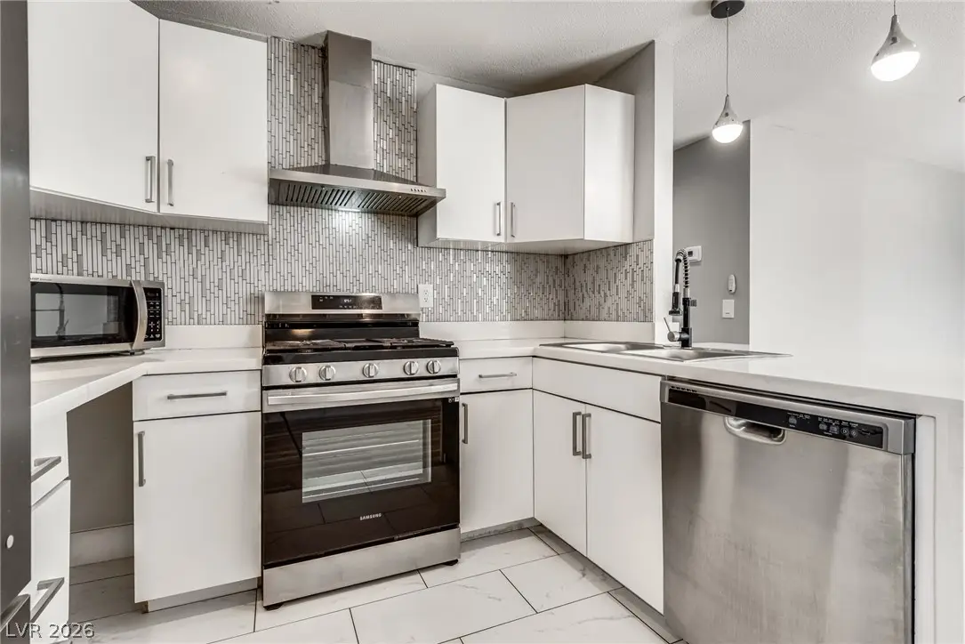 5175 Caliente Street #121, Las Vegas, NV 89119 - #1