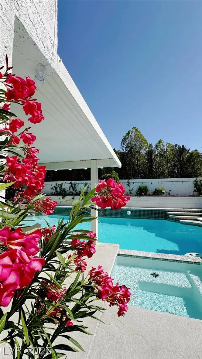 1887 E Viking Road, Las Vegas, NV 89169 - #3