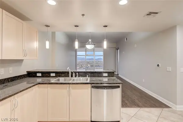 150 Las Vegas Boulevard #1716, Las Vegas, NV 89101