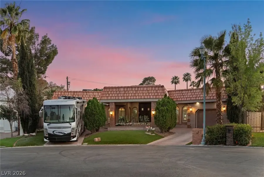 2525 Driftwood Drive, Las Vegas, NV 89107 - #2