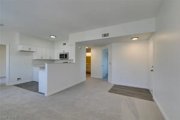 3400 Cabana Drive #2002, Las Vegas, NV 89122