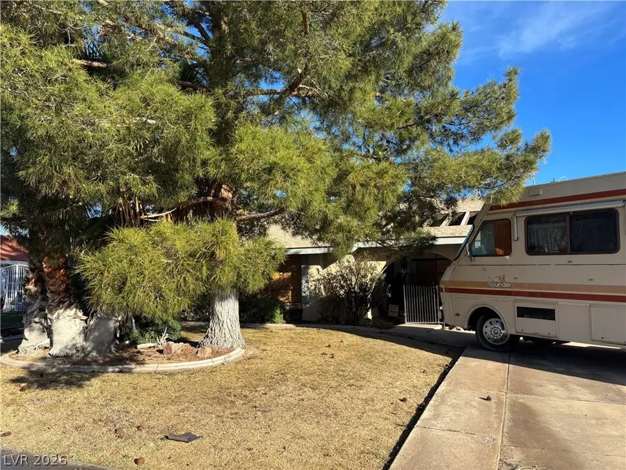 5134 W Desert Inn Road, Las Vegas, NV 89146 - #3