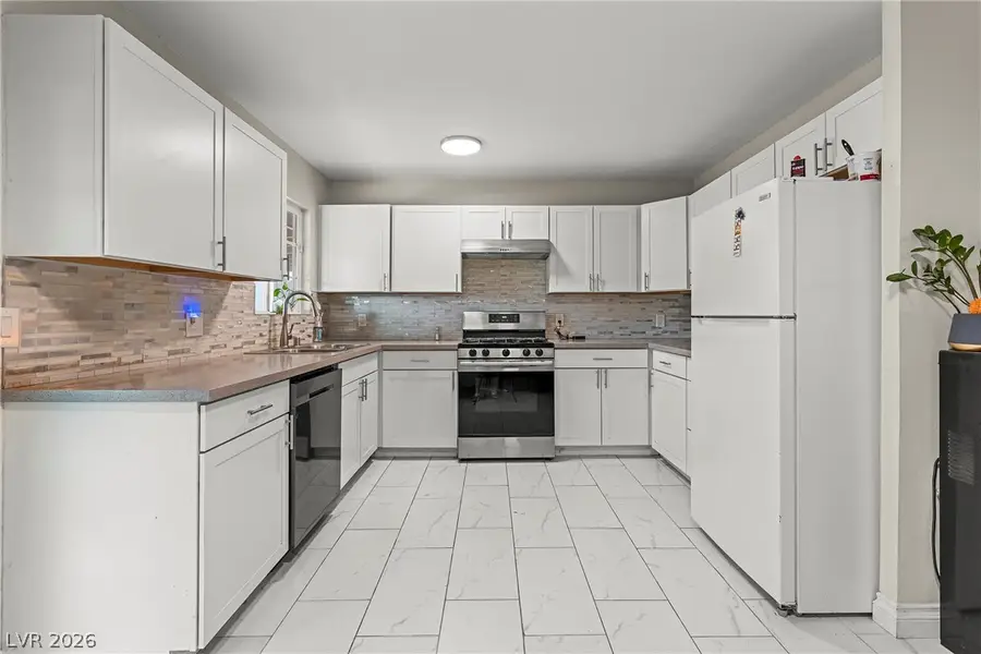 2101 Dogwood Avenue, North Las Vegas, NV 89030 - #3