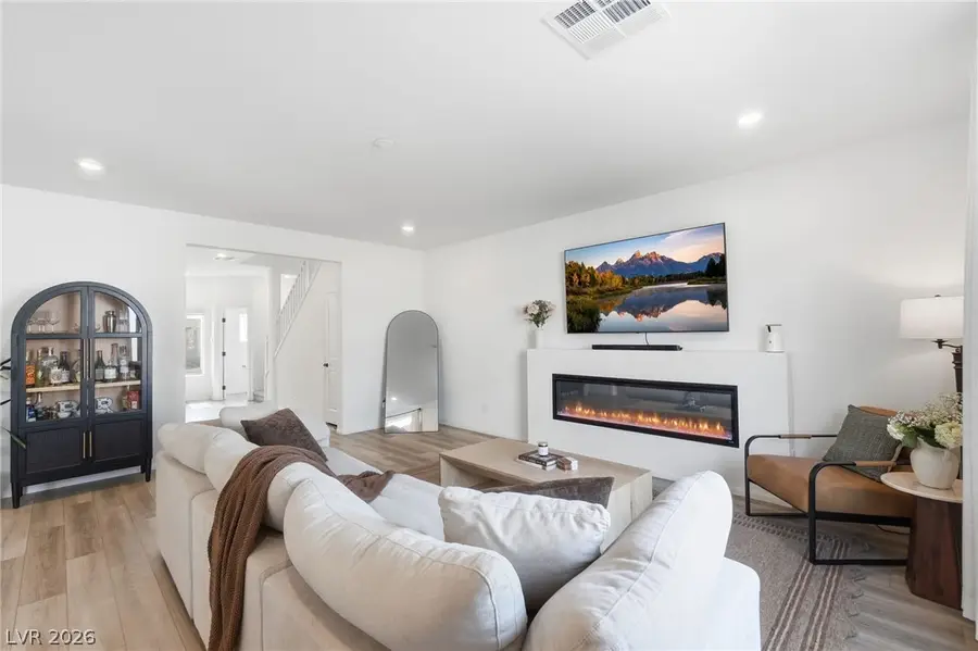 5864 Becklow Gardens Avenue, Las Vegas, NV 89141 - #2