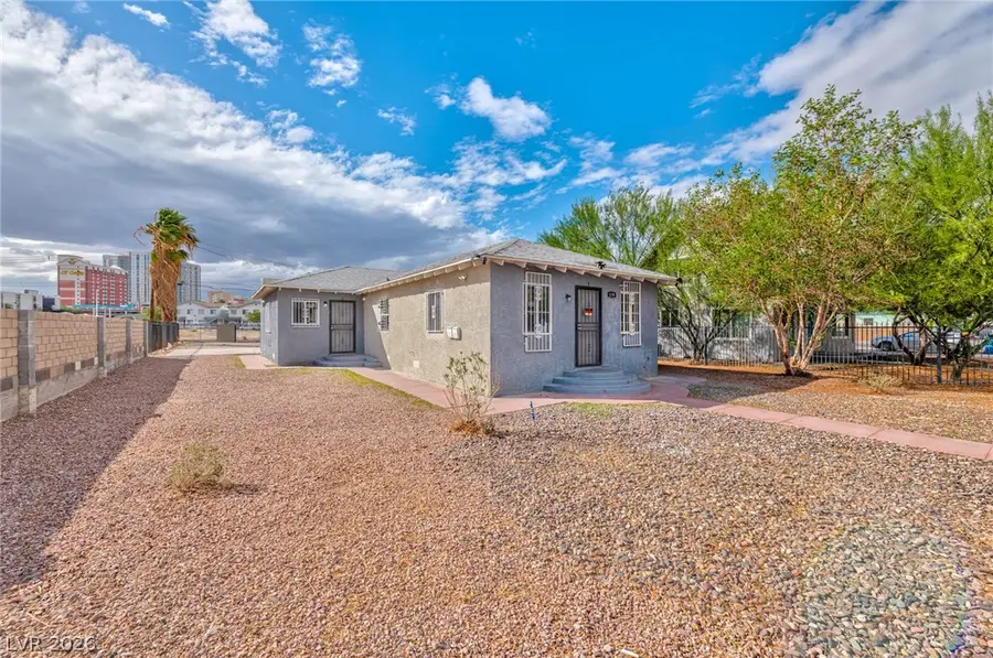 339 N 10th Street, Las Vegas, NV 89101 - #2