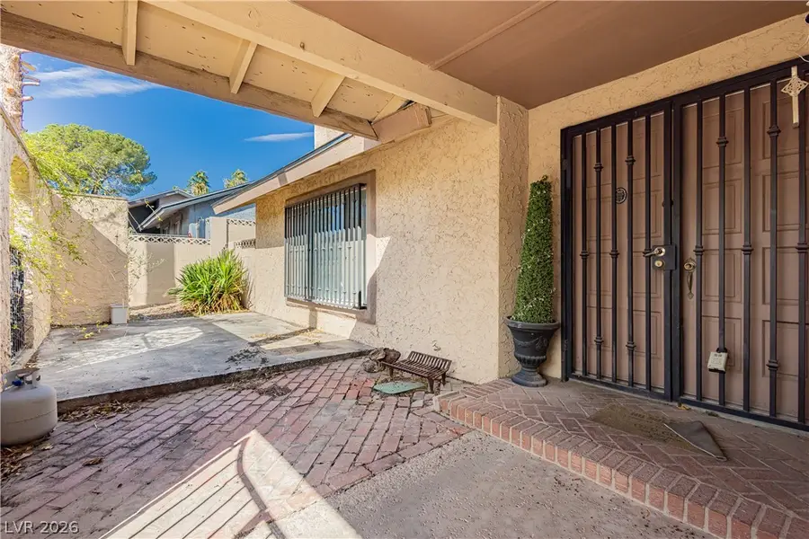 4492 E Rochelle Avenue, Las Vegas, NV 89121 - #2