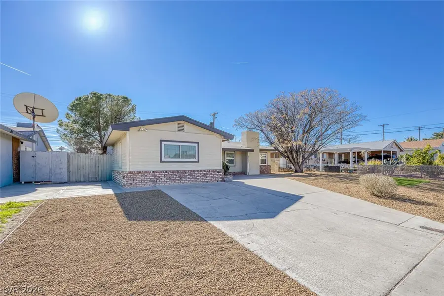 4305 Via Olivero Avenue, Las Vegas, NV 89102 - #3