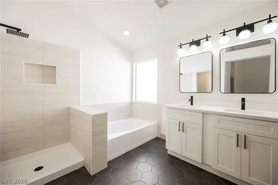 3620 Lake Victoria Drive, North Las Vegas, NV 89032 - #2