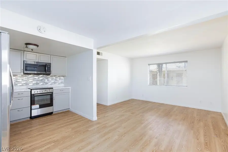 3821 1/2 Daisy Street #26, Las Vegas, NV 89119 - #2