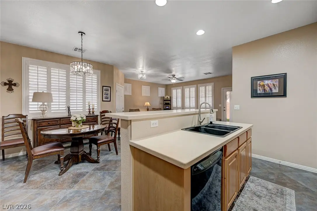 1076 Crescent Falls Street, Henderson, NV 89011 - #1