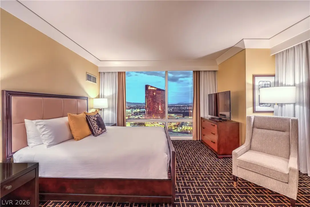 2000 SE Fashion Show Drive #3807, Las Vegas, NV 89109 - #1