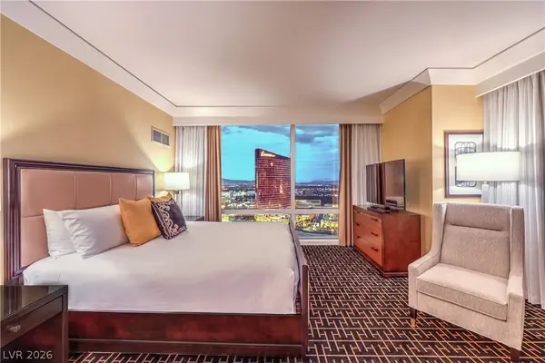 2000 SE Fashion Show Drive #3807, Las Vegas, NV 89109