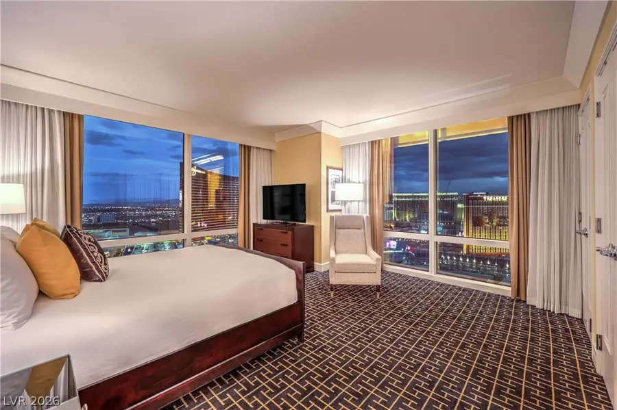 2000 SE Fashion Show Drive #3807, Las Vegas, NV 89109 - #3