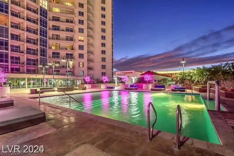 200 W Sahara Avenue #1704, Las Vegas, NV 89102 - #1