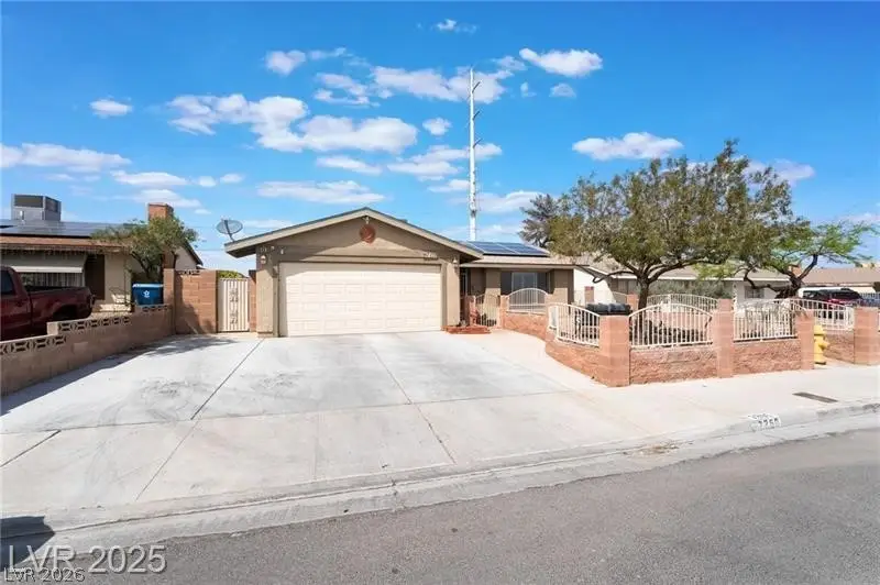 7250 Clearwater Circle, Las Vegas, NV 89147 - #3