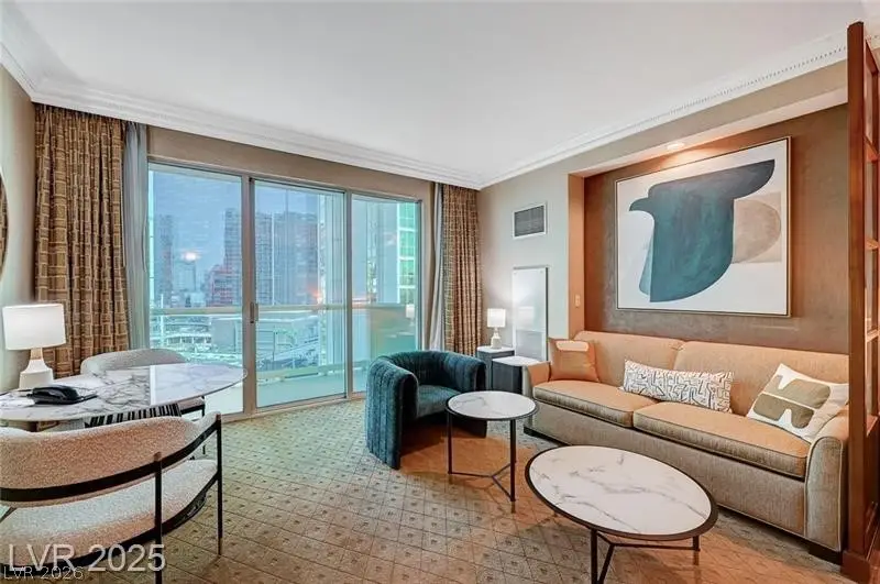 135 E Harmon Avenue #817, Las Vegas, NV 89109 - #1