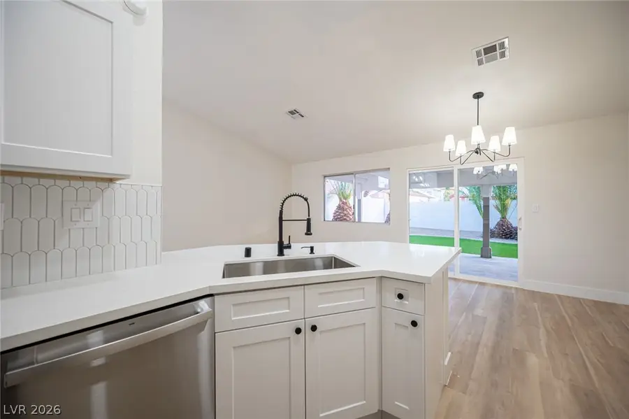 7190 Cloud View Circle, Las Vegas, NV 89119 - #3
