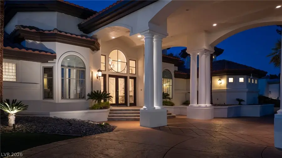 7440 Oak Grove Avenue, Las Vegas, NV 89117 - #2