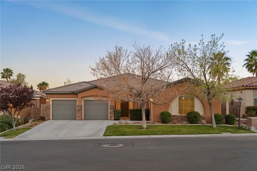 8135 Merlewood Avenue, Las Vegas, NV 89117 - #1