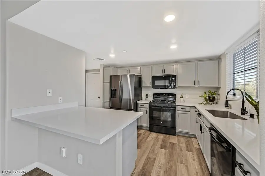 833 Aspen Peak Loop #121, Henderson, NV 89011 - #3