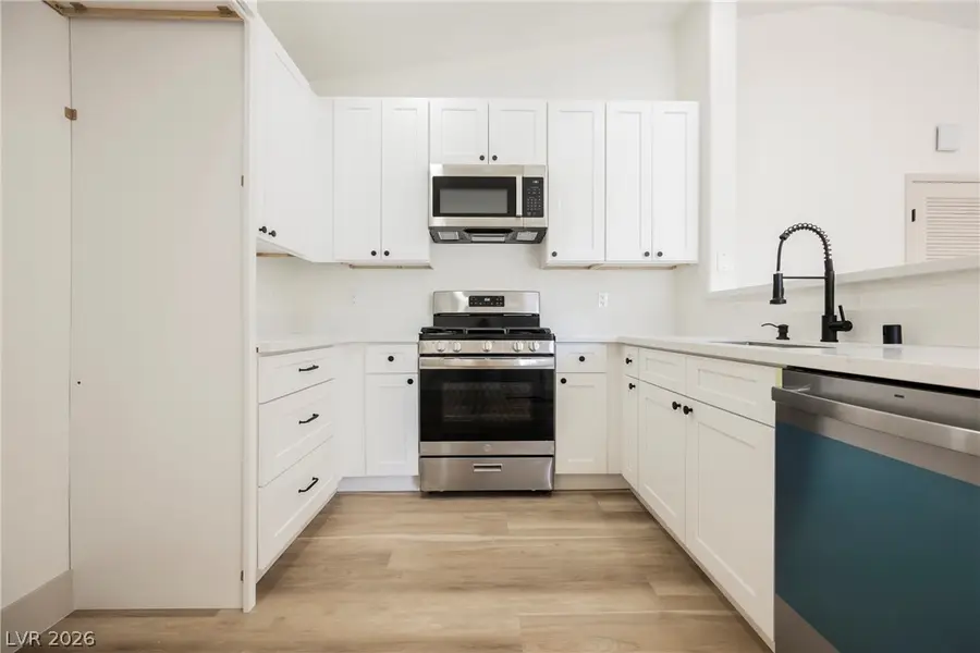 6090 Allred Place #101, Henderson, NV 89011 - #3