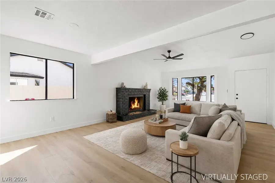 3512 Corona Del Mar Drive, Las Vegas, NV 89108 - #3