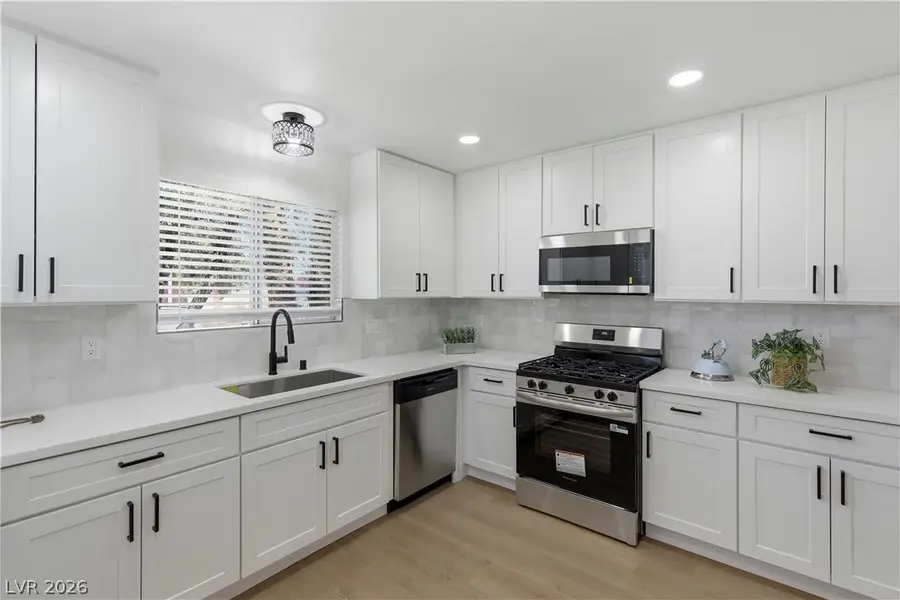 5705 Mossman Avenue, Las Vegas, NV 89108 - #3