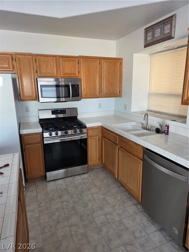5204 Sun Gem Court, Las Vegas, NV 89130 - #3