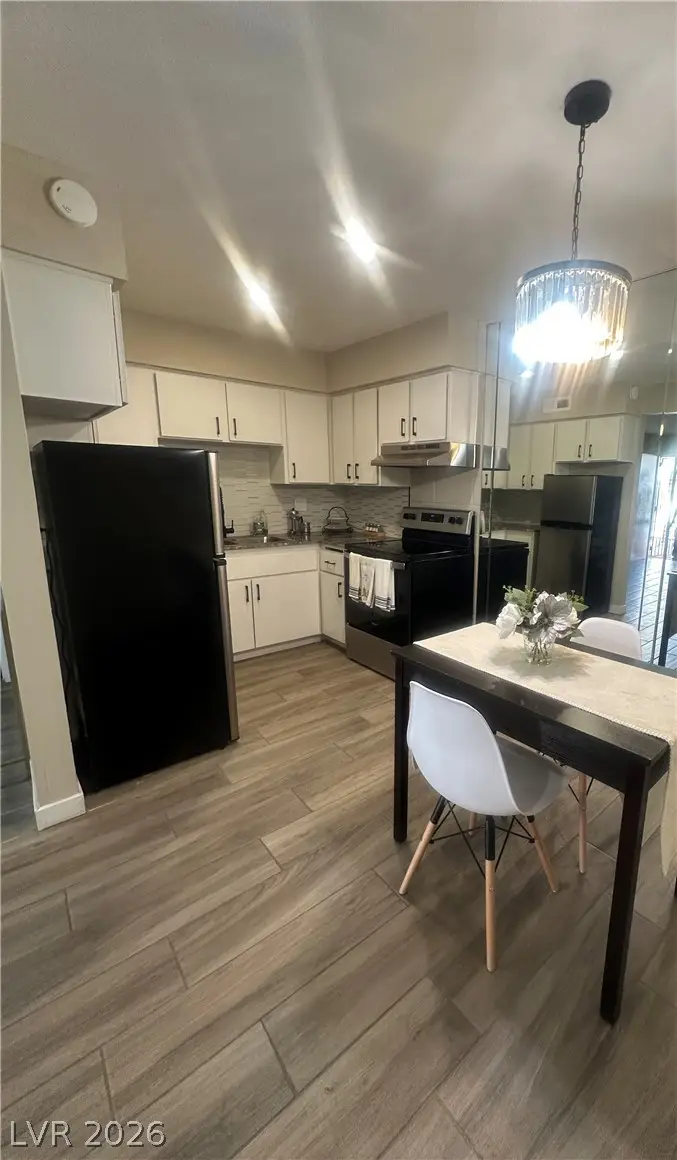575 S Royal Crest Circle #5, Las Vegas, NV 89169 - #2