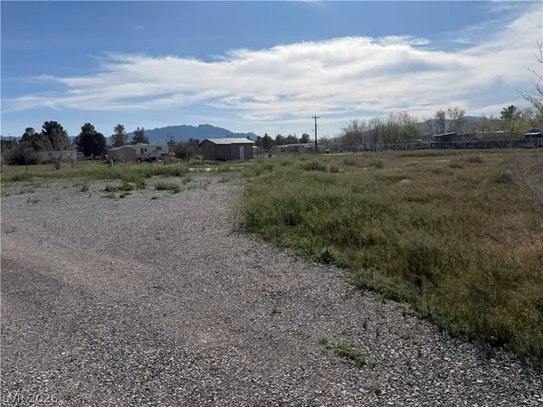 521 S Woodchips Road, Pahrump, NV 89048