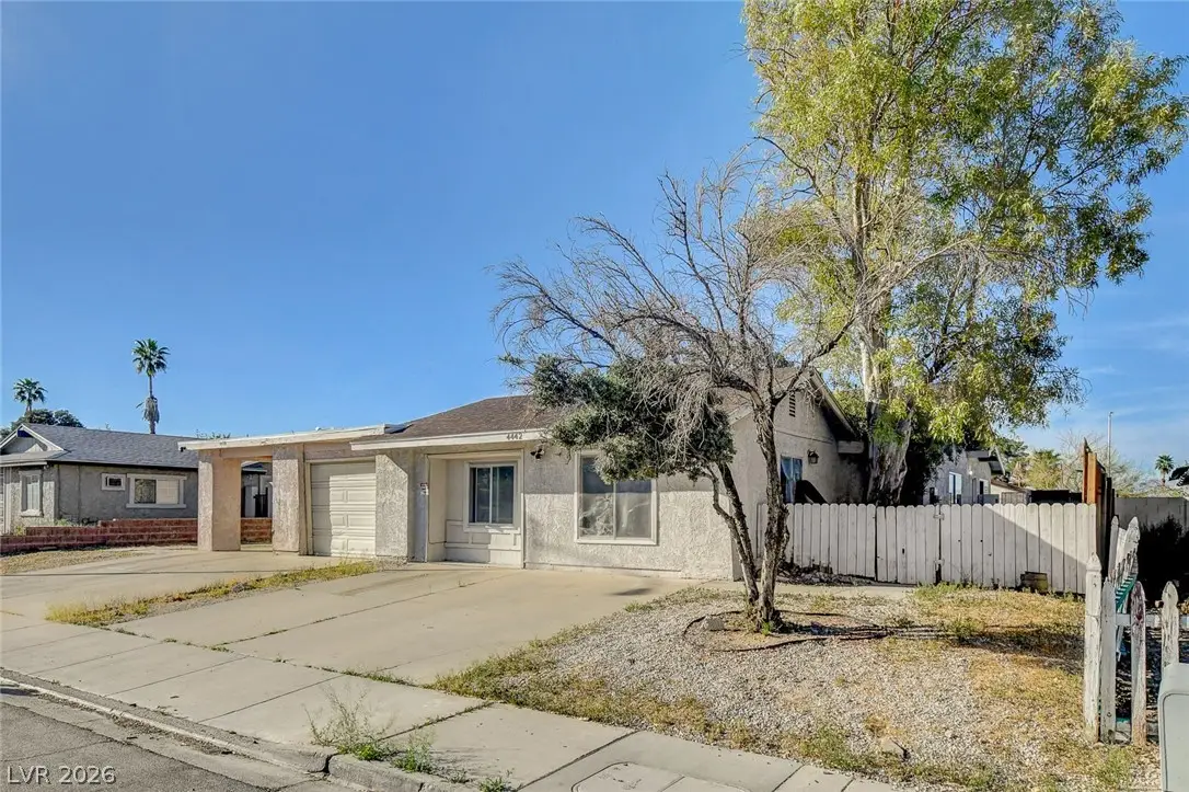 4442 Via San Rafael, Las Vegas, NV 89103 - #1