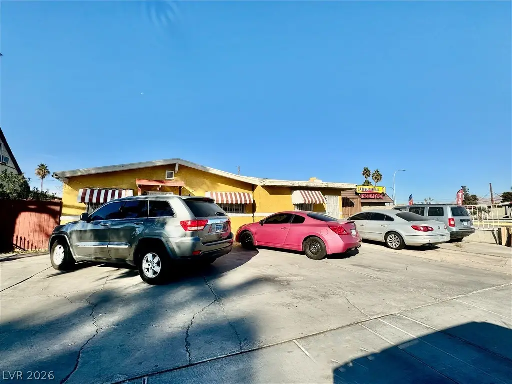2033 E Saint Louis Avenue, Las Vegas, NV 89104 - #1