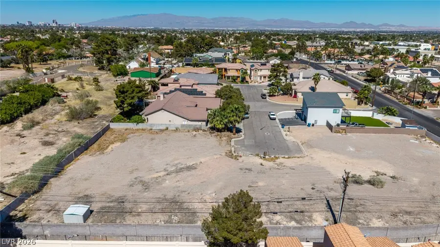 3993 Mojado Court, Las Vegas, NV 89121 - #3