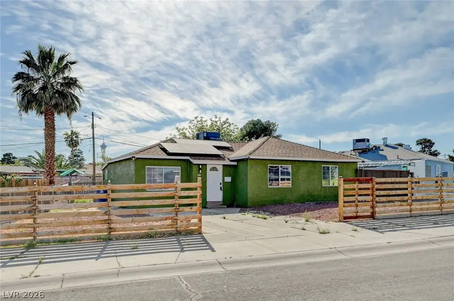 1720 E Carson Avenue, Las Vegas, NV 89101 - #3