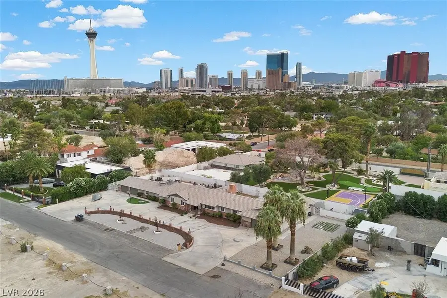 2211 Edgewood Avenue, Las Vegas, NV 89102 - #3