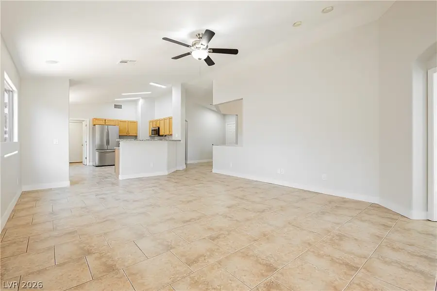 5657 Harbour Pointe Avenue, Las Vegas, NV 89122 - #2