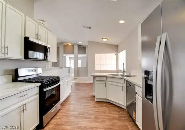 2920 Robincrest Court, North Las Vegas, NV 89031